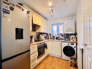Kitchen- click for photo gallery